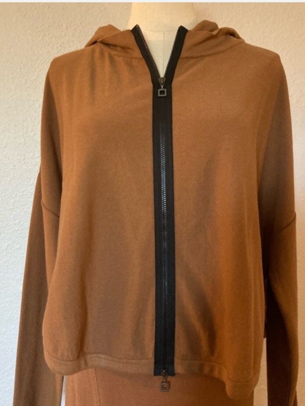 Sarah Pacini Zip Top in Caramel Brown